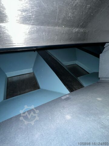 Eiswürfelfabrik vom Wembley-Stadion aus Williams / Manitowok / Ziegra 
