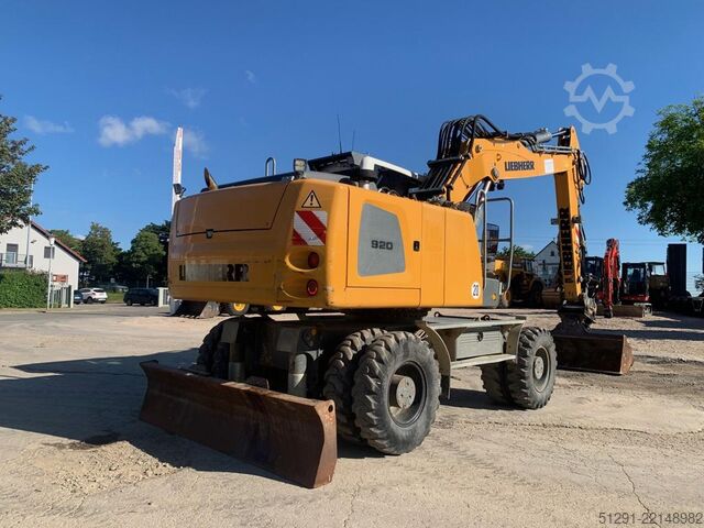 Mobile excavator Liebherr A 920 Litronic