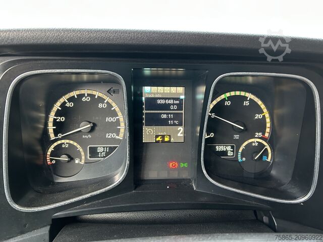 Standard tractor Mercedes-Benz Actros 1842 StreamSpace / 939 dkm / 2 Tanks / N...