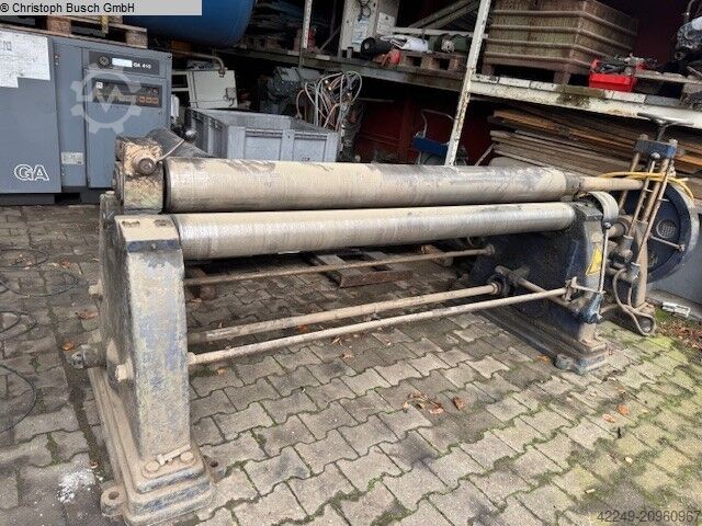 Plate Bending Machine - 3 Rolls SALING A5