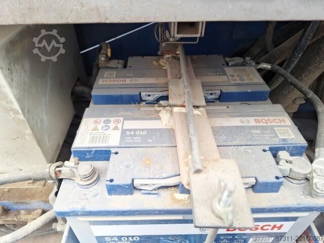 Teleskopbühne Aichi SR21A