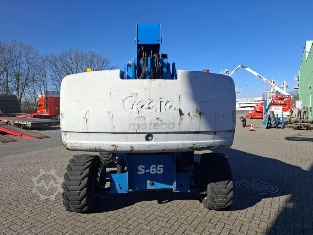 Teleskopbühne Genie S-65