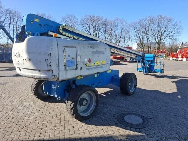 Teleskopbühne Genie S-65