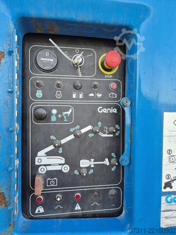 Teleskopbühne Genie S-85