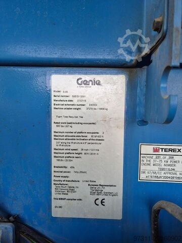 Teleskopbühne Genie S-85