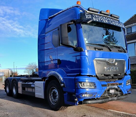 Roll-off tipper truck MAN TGS 33520  6X4