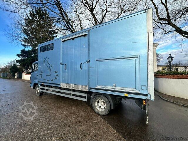 Livestock transporter Mercedes-Benz 814 L 3 Pferde Oldtimer