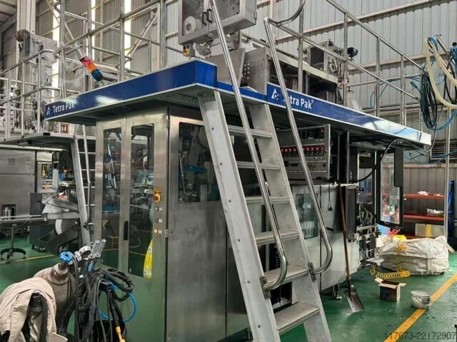 Used Complete Bottling line 330 ml Prisma Tetra Pak Prisma 