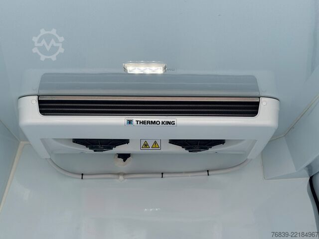 Refrigerated/frozen transport Renault Master ATP 10-2029 Thermo King