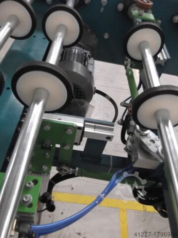 Driven roller conveyor Grenzebach mit Zentriereinheit