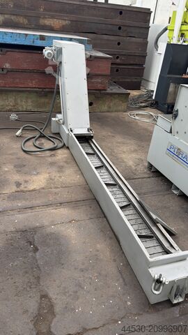 Vertical machining center MIKRON VC1000