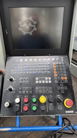 Vertical machining center MIKRON VC1000