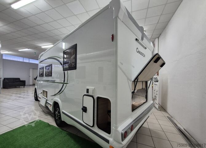 Semi-integrated camper Chausson 798 ULTIMATE LINE FIAT M26