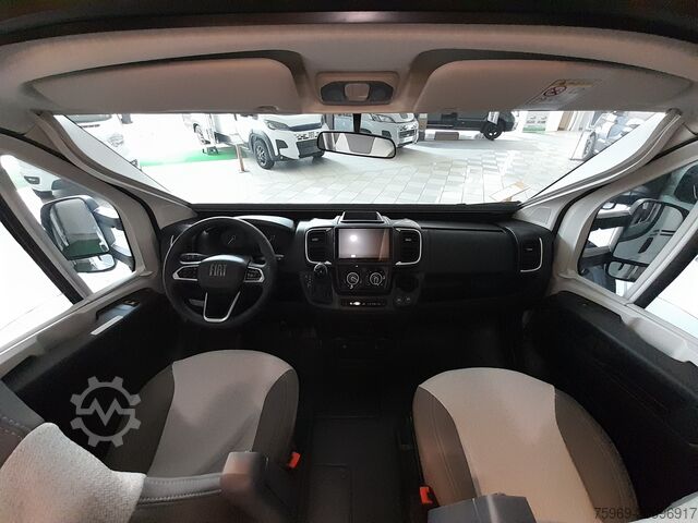 Semi-integrated camper Chausson 798 ULTIMATE LINE FIAT M26