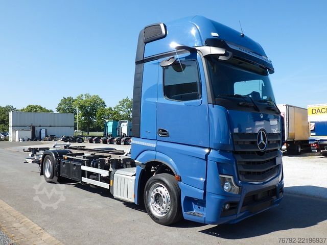 Truck chassis MERCEDES-BENZ 1842 L Actros 5 GigaSpace/BDF/LBW/HPE/Standklima