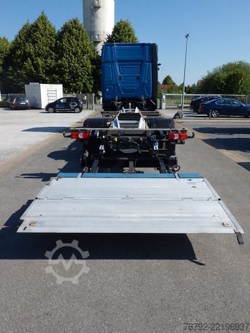 Truck chassis MERCEDES-BENZ 1842 L Actros 5 GigaSpace/BDF/LBW/HPE/Standklima
