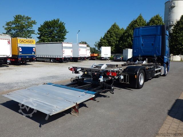 Truck chassis MERCEDES-BENZ 1842 L Actros 5 GigaSpace/BDF/LBW/HPE/Standklima