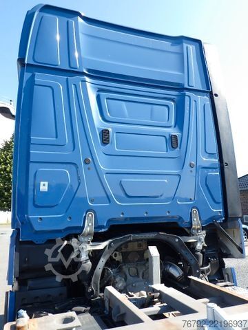 Truck chassis MERCEDES-BENZ 1842 L Actros 5 GigaSpace/BDF/LBW/HPE/Standklima