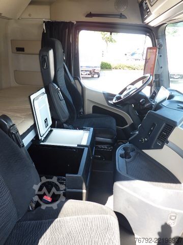 Truck chassis MERCEDES-BENZ 1842 L Actros 5 GigaSpace/BDF/LBW/HPE/Standklima
