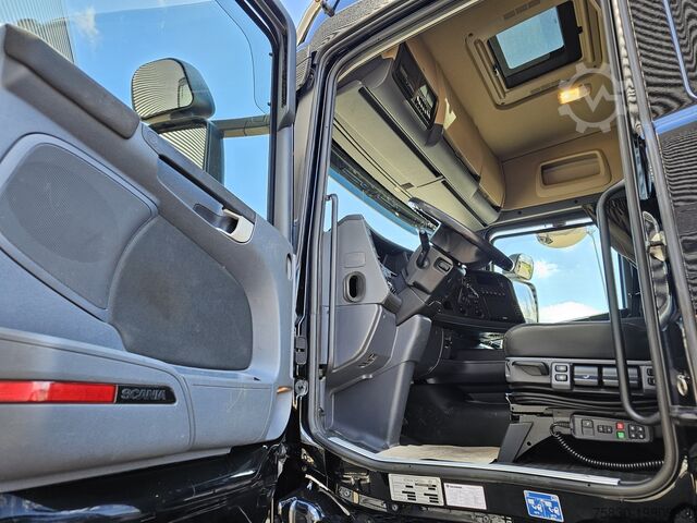 Standard-SZM Scania R490 / 8x2 / HMF 85 TM CRANE / WINCH / JIB