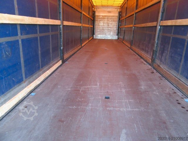 Auflieger mit Pritsche & Plane SCHMITZ CARGOBULL Mega Varios Miete ¤ 29/Tag oder ¤ 590/Monat