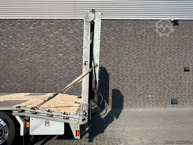 Car carrier van Volvo FM 420 6X2 OPRIJWAGEN/MACHINE TRANSPORTER/PLATEAU/