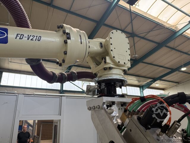 Schweißroboterzelle FEMITEC NV 2102-NEFC