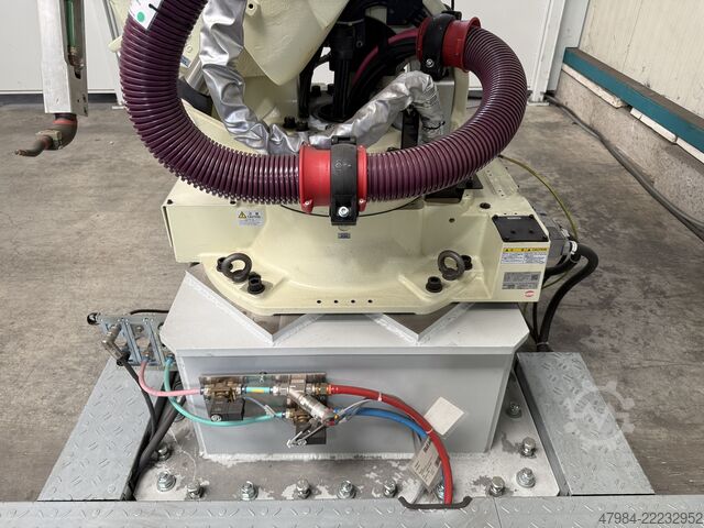 Schweißroboterzelle FEMITEC NV 2102-NEFC