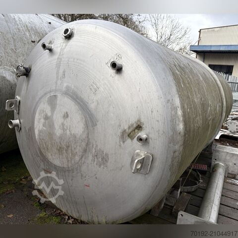 6,350-liter vertical storage tank made of V2A stainless steel apaco B0106