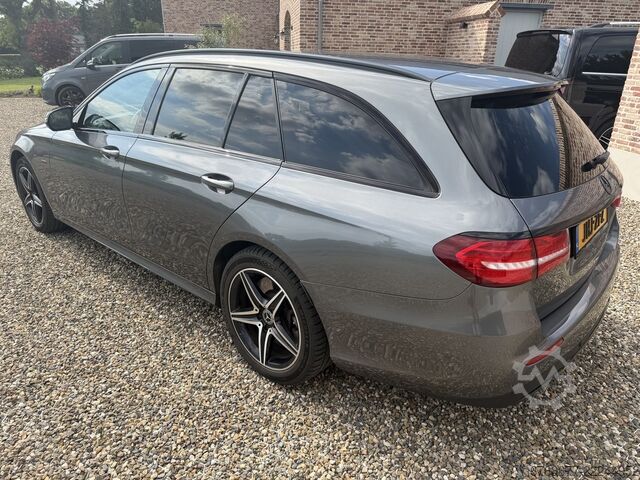 Mercedes-Benz E-Class Estate 300 de AMG Line 2020 LED / ACC / Leather MARGIN MERCEDES-BENZ E-klasse Estate 300 de AMG Line 2020 Led / ACC / Leder