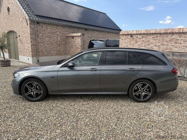 Mercedes-Benz E-Class Estate 300 de AMG Line 2020 LED / ACC / Leather MARGIN MERCEDES-BENZ E-klasse Estate 300 de AMG Line 2020 Led / ACC / Leder