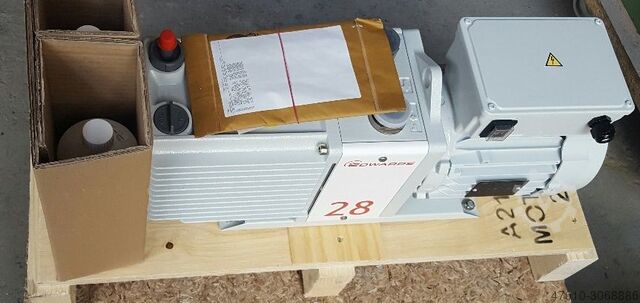 Rotary vane vacuum pump Edwards E2M28, E2M18
