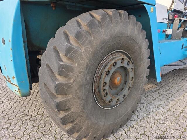 Forklift Konecranes SMV 42-1200B