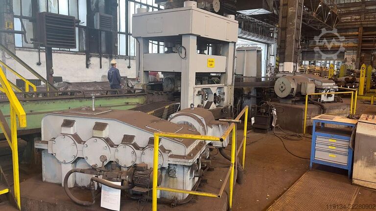FARMER NORTON Stab-Richtmaschine 4V-2M FARMER NORTON BAR STRAIGHTENER 4V-2M