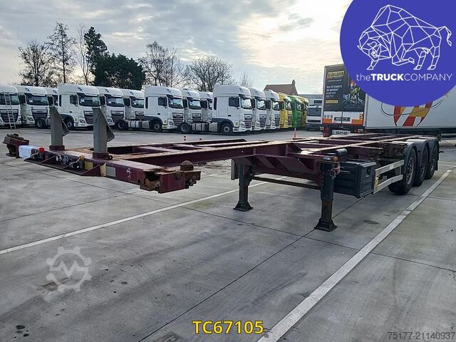 Containertransport Renders 