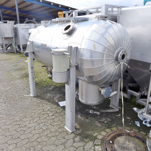 1600 liter insulated pressure tank made of V4A  