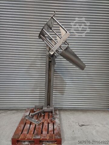 Handhabungstechnik Nimo KG / Unitech SKV 300 C2 Barrel Tipper