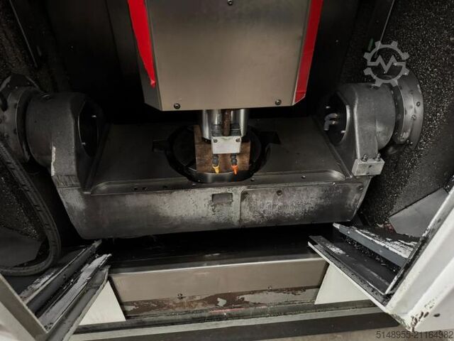 Universales 5-Achs-Bearbeitungszentrum Hermle C 600 U