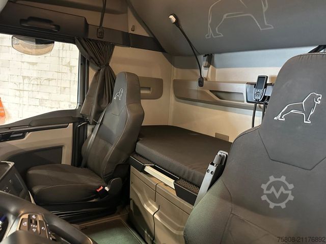 Standard SZM MAN TGX 18.510 GM 2Tanks Intarder ACC LGS NAVI