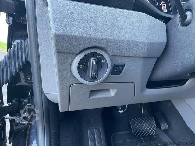 Minibus VOLKSWAGEN T6.1 Caravelle Comfortl. lang ACC PDC AHK SITZHZ