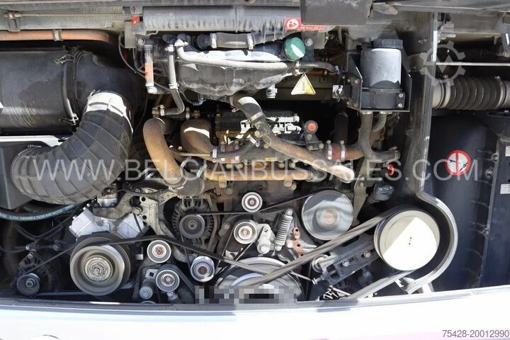 Coach Mercedes Tourismo 16RHD / M2 / 13.0m /