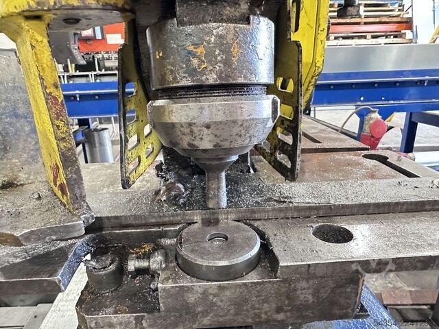 Metal Working Machine Kingsland Compact 40