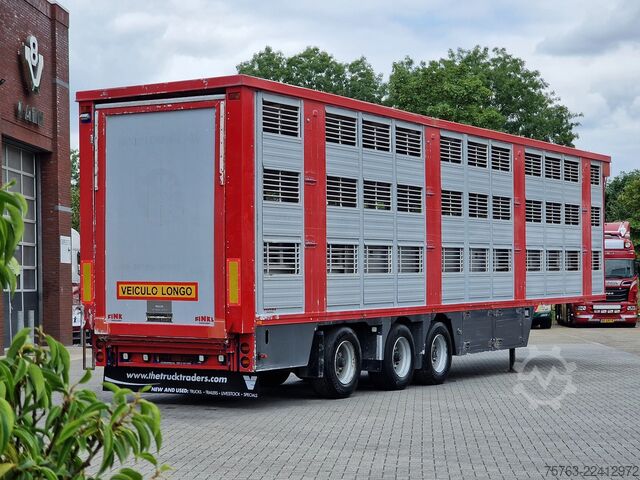 Cattle transport Finkl 3 deck - lift- water - vans - steering axle