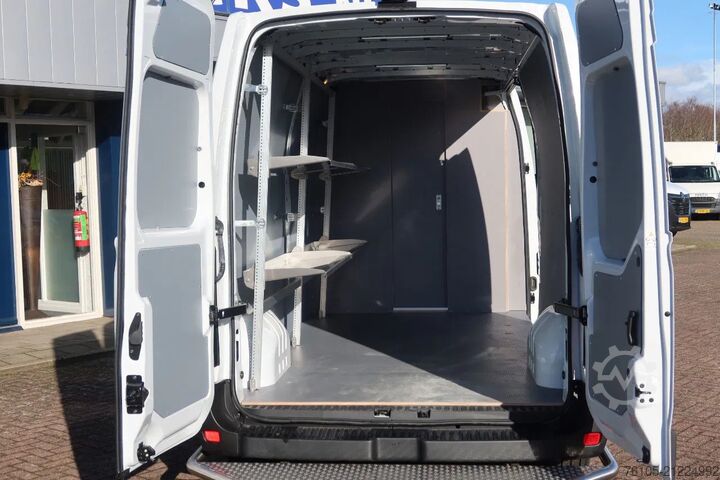 Delivery van Renault Master L3/H2 POST Uitvoering BPM Vrij.