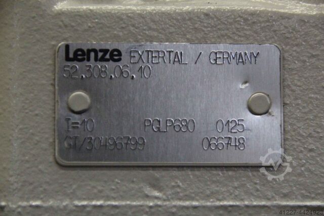 Geared motor 1.5 kW 139 rpm Lenze 52.308.06.10 PGLP680
