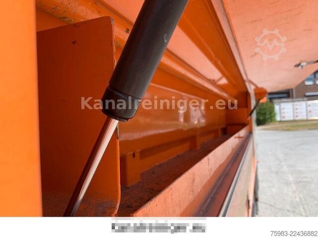 Saugwagen MAN TGA 26.410 6x2 Wiedemann Super 2000, Recycler