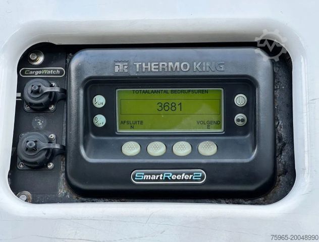 Reefer semitrailer SCHMITZ CARGOBULL SKO 24 THERMO KING SLX 200 ONLY 3645 ENGINE HOUR