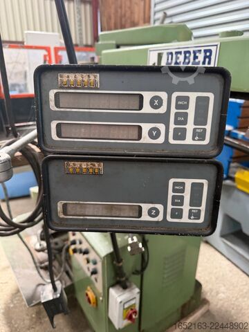 Deber milling machine with DRO (digital readout) Deber PU1