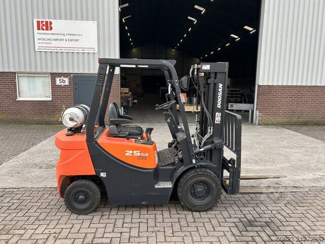 Gabelstapler Doosan G25GP