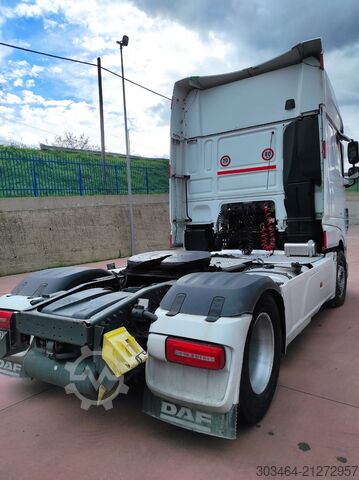 Standard tractor unit DAF XF 530 FT SSC